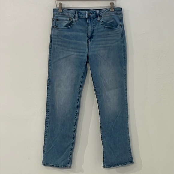 American Eagle Next Level Flex Relaxed Straight Jeans Size 32x30 - Picture 1 of 7